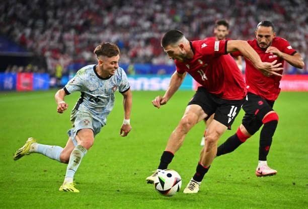 500万网彩票网-葡萄牙练兵发现最大亮点！小孔塞桑或成淘汰赛奇兵